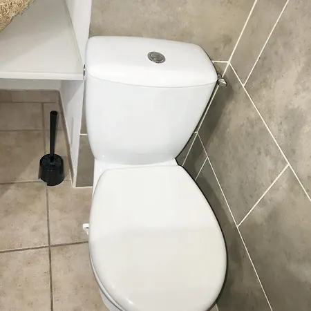 Spacieux A 48 M² Avec Parking 公寓