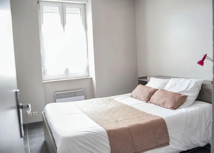 Spacieux A 48 M² Avec Parking Carcassonne